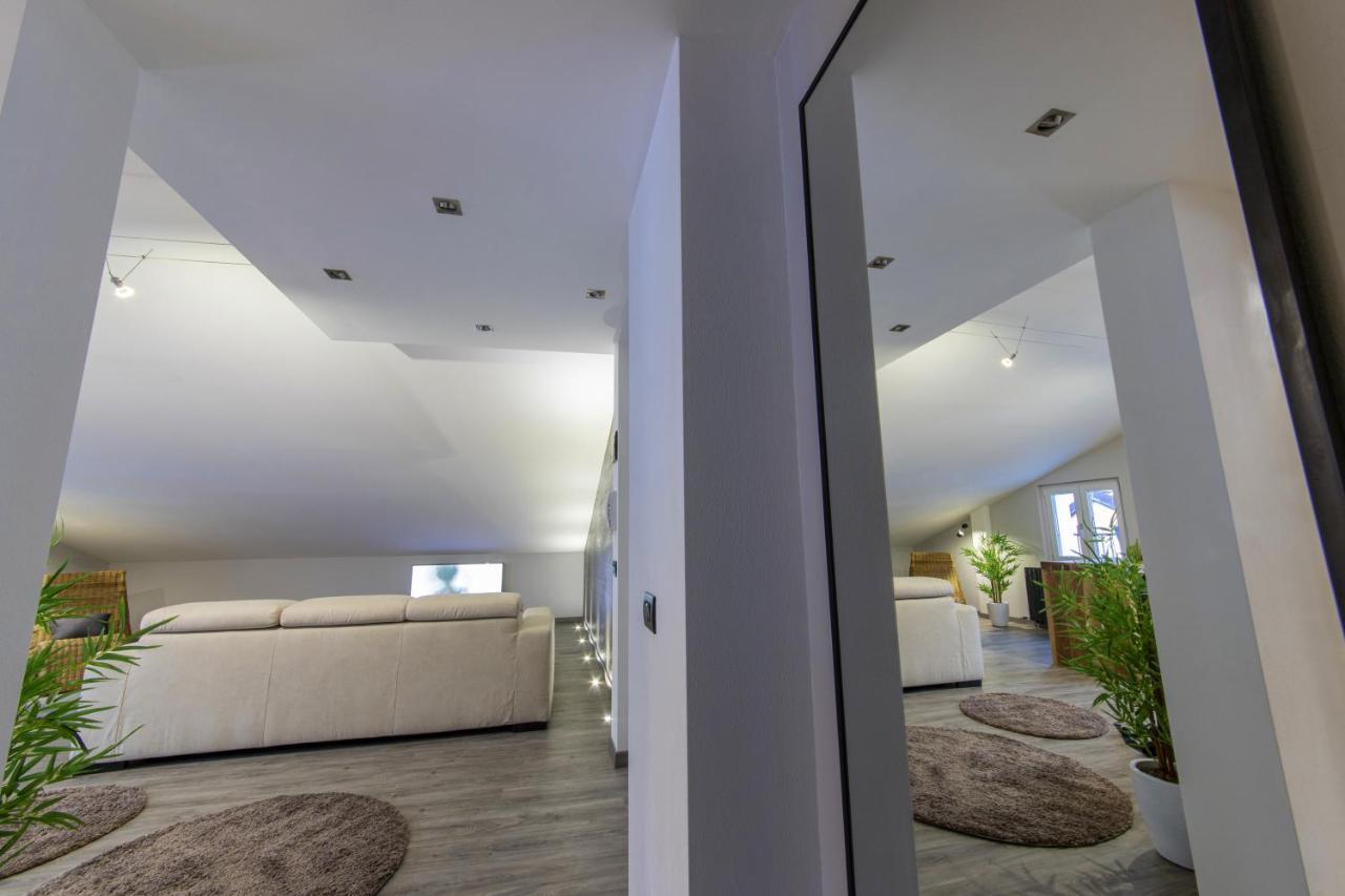 Panoramic Penthouse In The Historical Center Appartement Domodossola Buitenkant foto